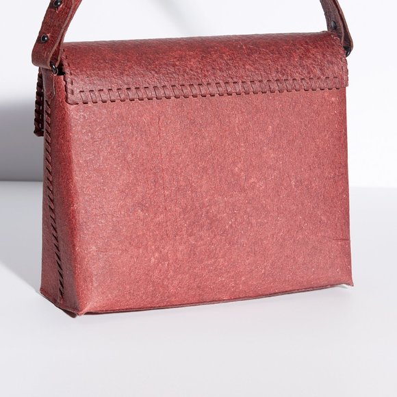 Aiya ayiA Benue Satchel with Kariba Thin Strap Red - Picture 4 of 4